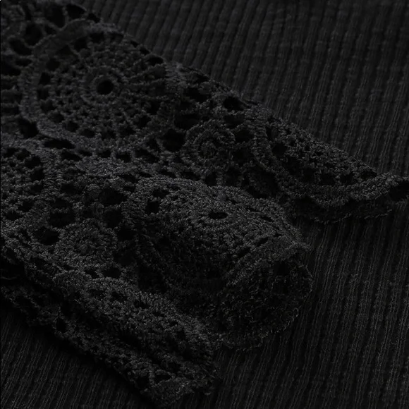 1 LEFT! 💕Black crochet lace sleeve top💎 - Picture 3 of 4